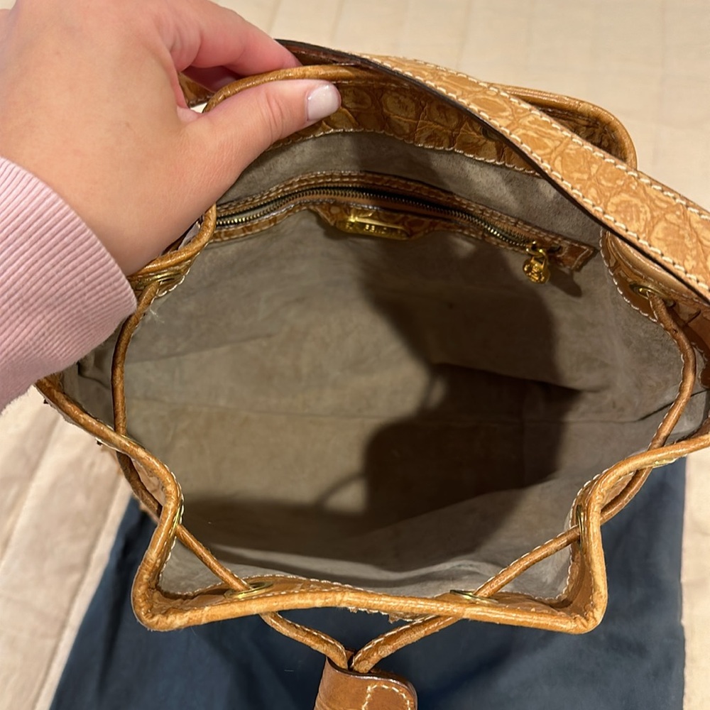VINTAGE Fendi Bucket Bag - Picture 2 of 6